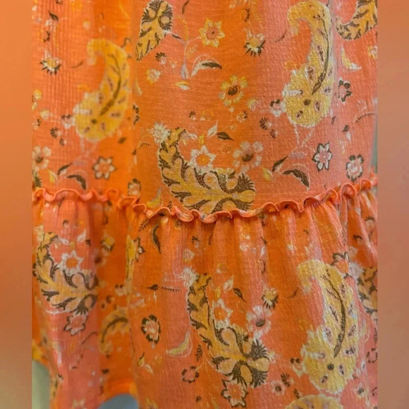 “So” Mini Sundress. Size XS (Junior). Coral /Peach and floral design. - Picture 3 of 7